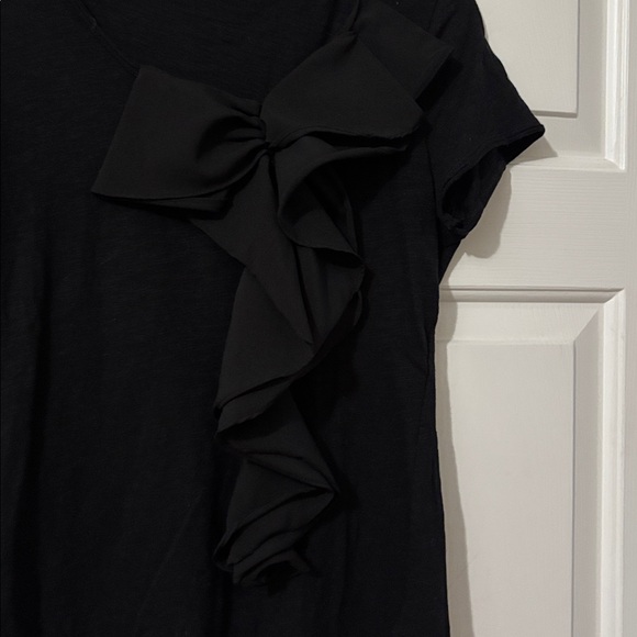 Press Ruffle Tee - Picture 2 of 6